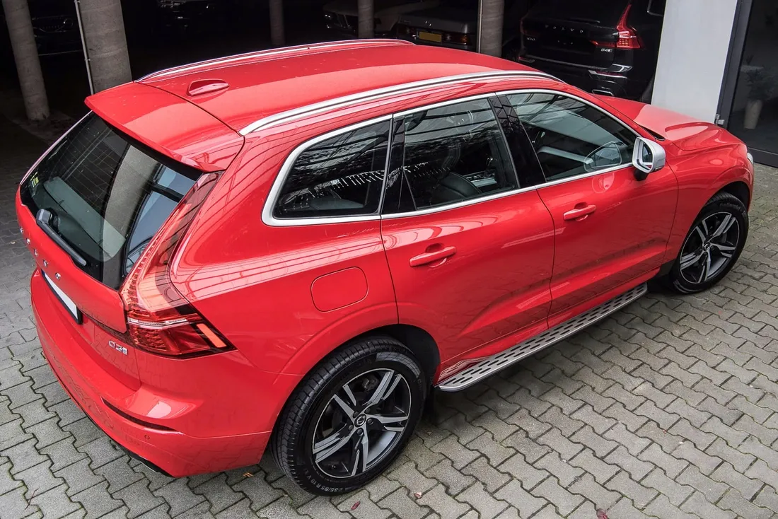 volvo-xc60-ii-2017-stopnie-boczne-progi-samochodowe-sruby