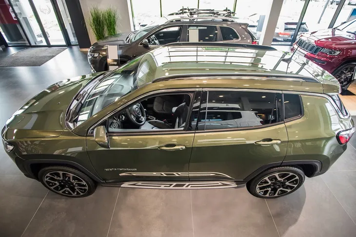 jeep-compass-ii-mp-2017-stopnie-boczne-progi-samochodowe-sruby-producent-czesci-venus-ltd