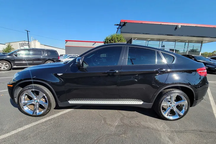 bmw-x6-e71-e72-2007-2014-stopnie-boczne-progi-samochodowe-sruby-producent-czesci-venus-ltd