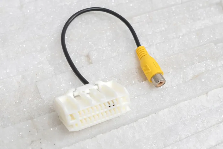 dodge-adapter-kamery-cofania-marka-venus-ltd