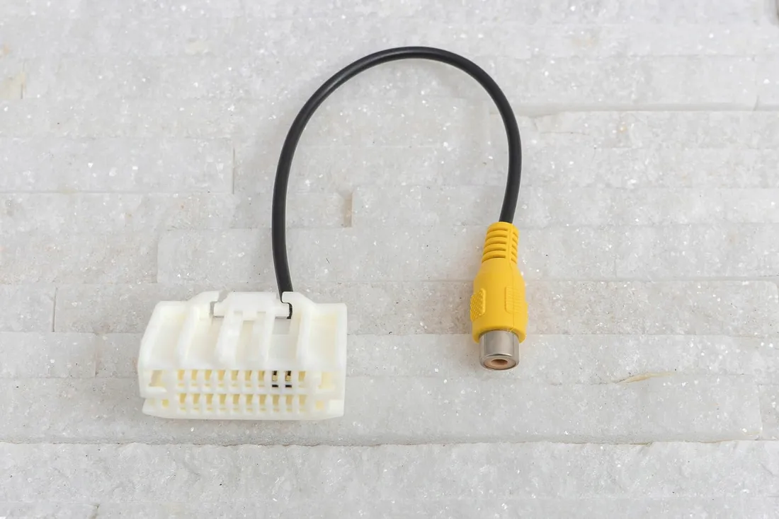jeep-adapter-kamery-cofania