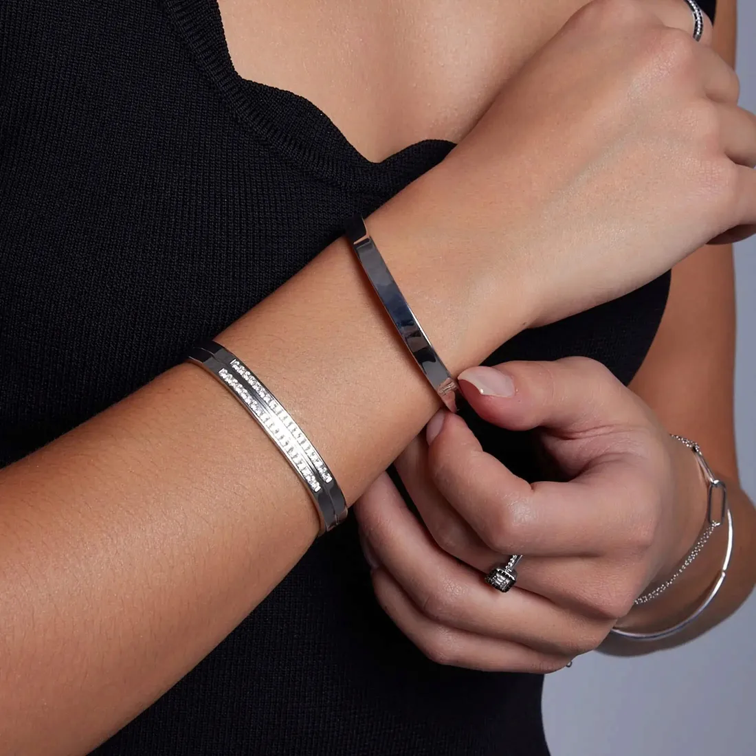 srebrna-bransoletka-sztywna-bangle-staviori
