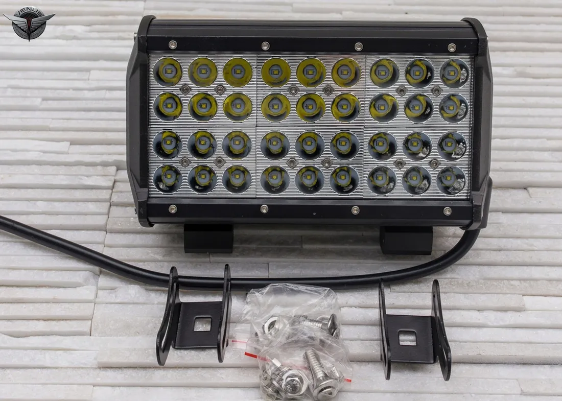 oswietlenie-samochodowe-36led-108w