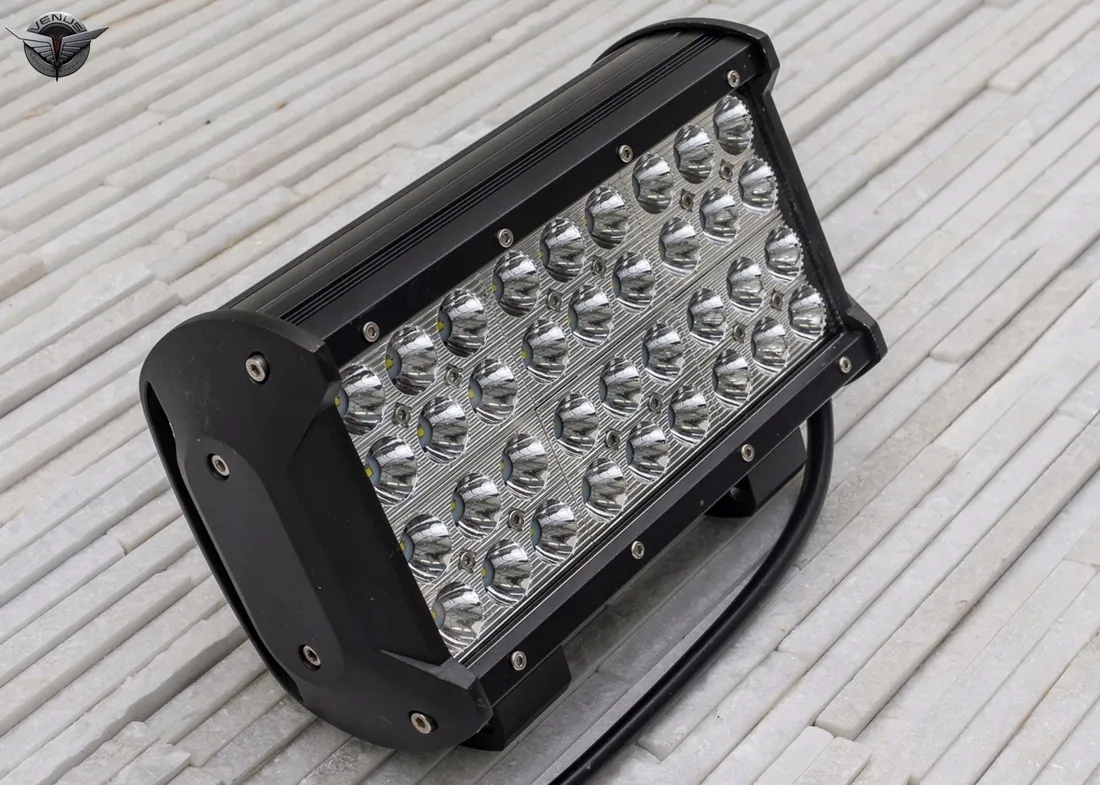 oswietlenie-samochodowe-36led-108w