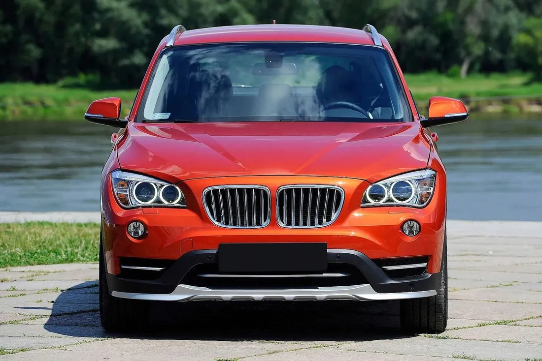 bmw-x1-e84-2009-2015-ozdobny-grill-abs