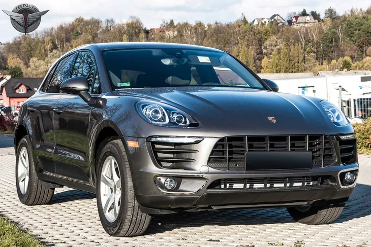 ozdobne-listwy-halogenow-przednich-porsche-macan-numer-katalogowy-producenta-5905226038378