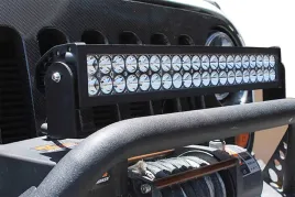 mocowanie-lampy-w-zderzak-przedni-wrangler-87-16