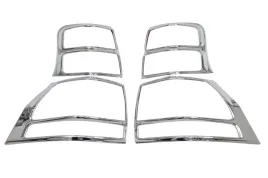 toyota-land-cruiser-09-13-nakladki-na-lampy-tyl