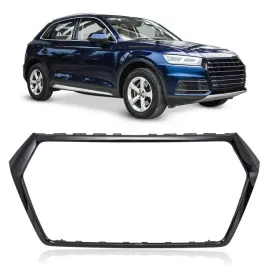 audi-q7-sq7-4m-15-20-przed-faceliftingiem-czarna-ramka-grilla-4m0853651b