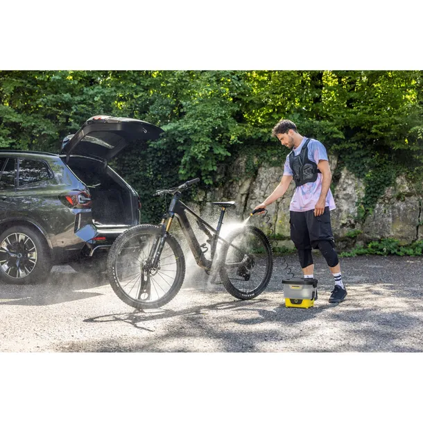 karcher-oc-4-mobile-outdoor-cleaner