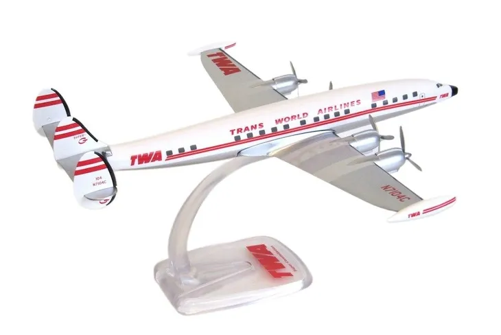 model-samolotu-lockheed-l1049g-constellation-twa-1-125-stan-nowy