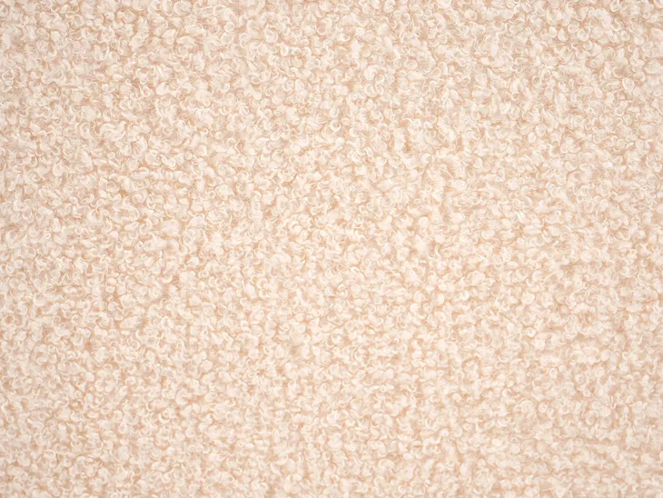 puf-sinclair-boucle-bezowy-szerokosc-mebla-79-cm