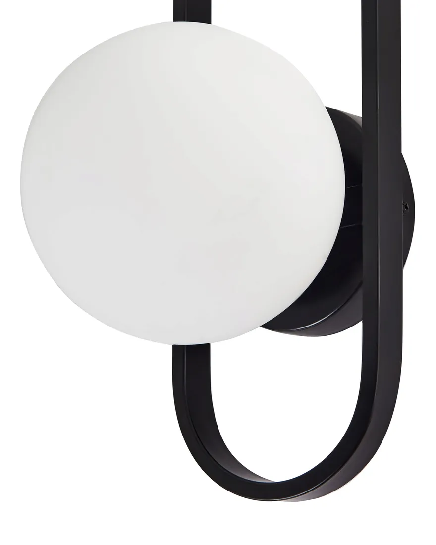 lampa-scienna-vardi-metal-czarny-stan-nowy