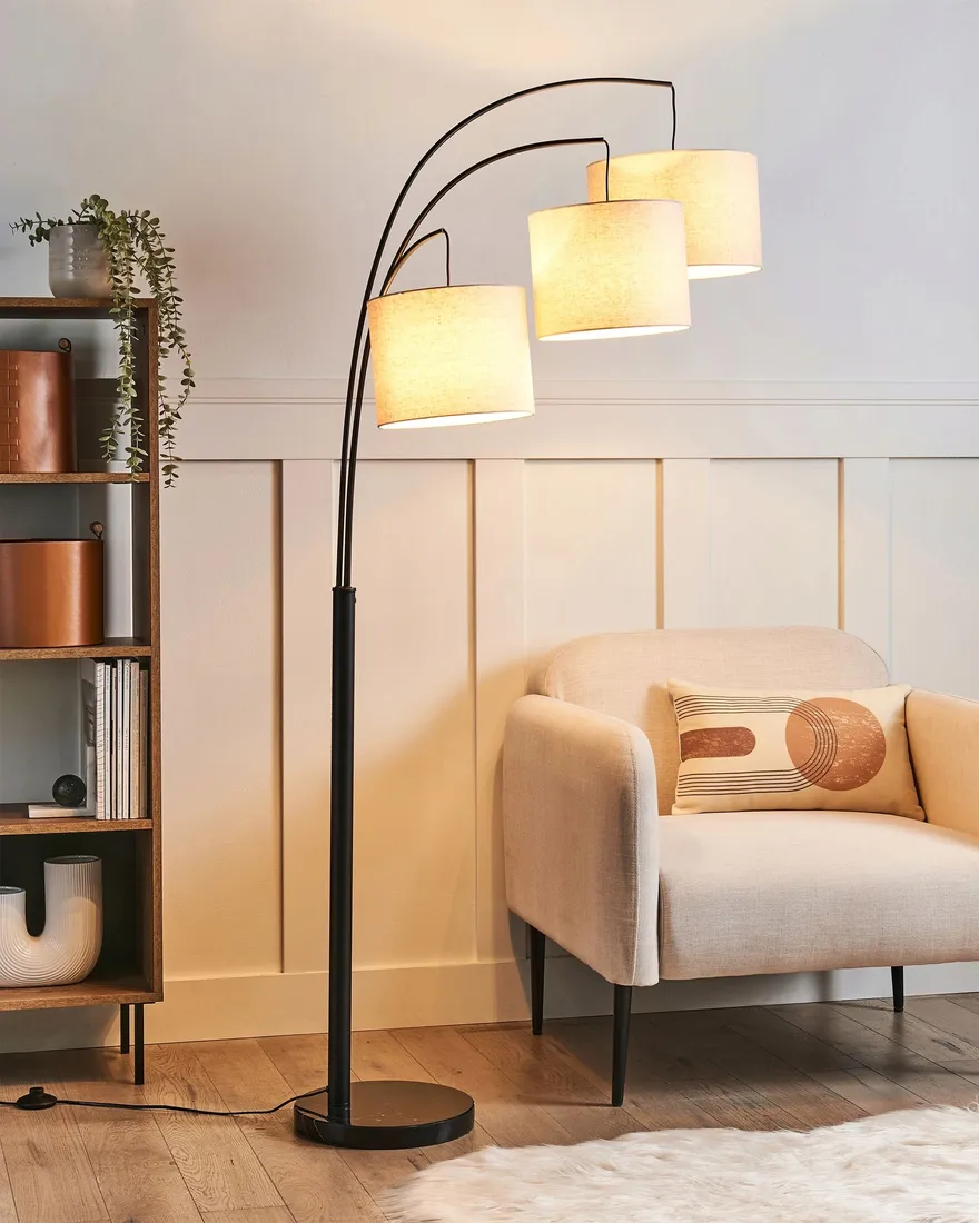 lampa-podlogowa-caroni-len-bezowy