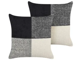 zestaw-2-poduszek-dekoracyjnych-laelia-bawelna-45-x-45-cm-czarny-patchwork