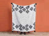 koc-saatli-130-x-150-cm-bialy-material-wykonania-poliester