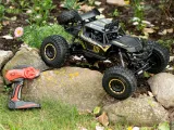 samochod-rc-rock-crawler-1-8-kolor-czarny-wiek-dziecka-8-lat