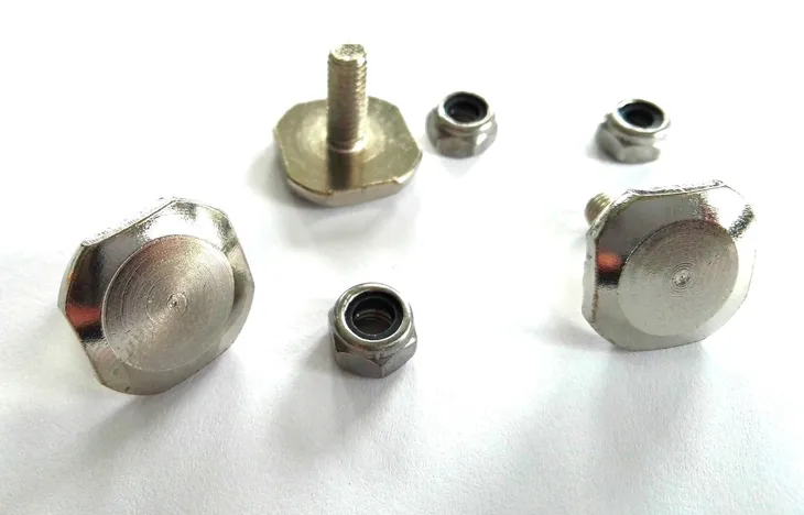 taurus-adapter-t-sruba-krotka-3szt-stan-nowy