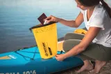 worek-drybag-restube-20-l-niebieski-wygodny-pasek-szczelny-suchy-na-ubrania-stan-nowy-model-dry-bag-20