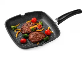 patelnia-grillowa-swiss-pro-24cm-nieprzywierajaca-indukcja