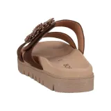 8374318-marka-gabor