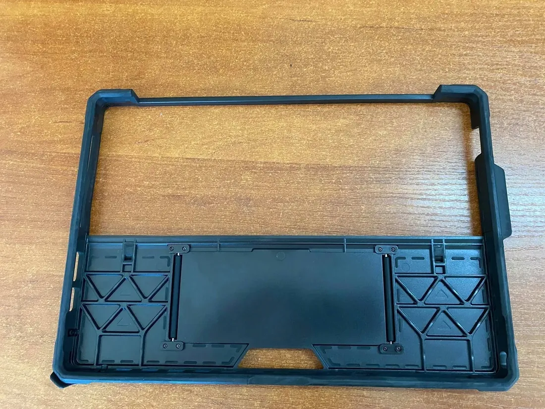 handle-etui-case-do-surface-pro-2017-pro-4-pro-lte