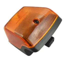 kierunkowskaz-prawy-przy-stopniu-atego-9738200421