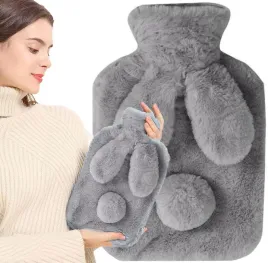 kroliczek-termofor-na-wode-gumowy-pluszowy-pokrowiec-termofor-w-sweterku