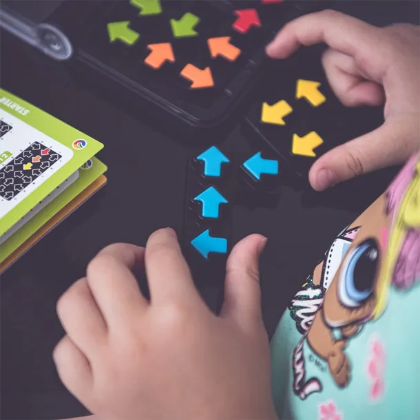 iq-arrows-gra-logiczna-smart-games-7-stan-nowy