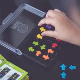 iq-arrows-gra-logiczna-smart-games-7-stan-nowy