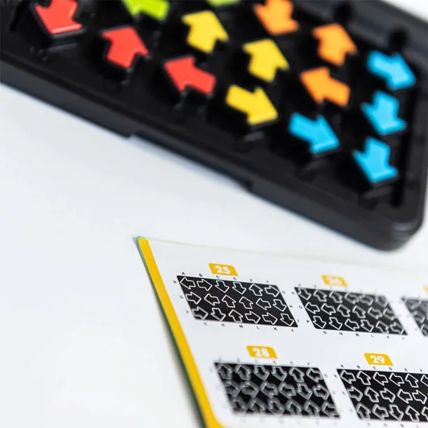 iq-arrows-gra-logiczna-smart-games-7-stan-nowy