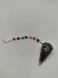 wahadelko-z-orgonitem-czakry-hamsa-czarny