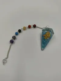 wahadelko-z-orgonitem-czakry-hamsa-jasnoniebieskie
