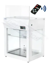 komora-laminarna-hepa-o-wydajnosci-99995percent-przy-03um-lampa-uv
