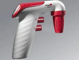 pipetor-elektroniczny-pipeo-wraz-z-ladowarka
