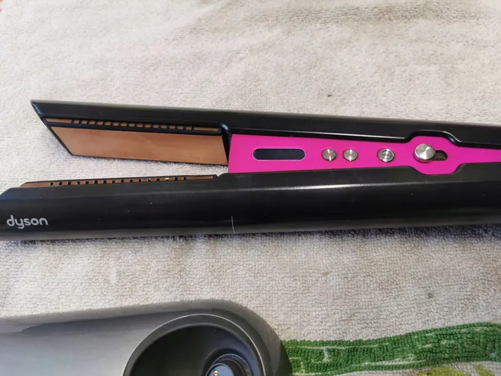 prostownica-dyson-corrale-moc-200-w