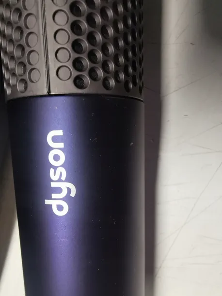 lokowko-suszarka-dyson-hs05-komunikacja-lampka-kontrolna