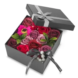 flowerbox-roze-mydlane-wieczne-prezent-na-walentylki-i-dzien-kobiety-i-slub