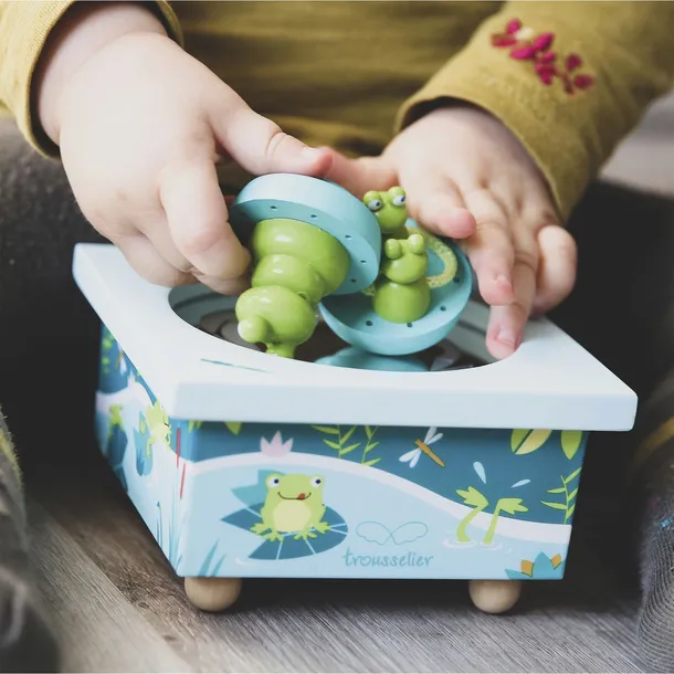 trousselier-music-box-dancing-frogs