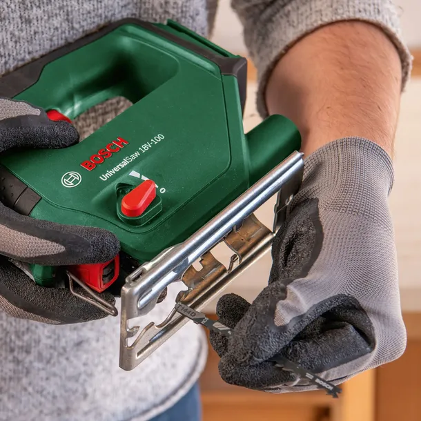 bosch-universalsaw-18v-baretool