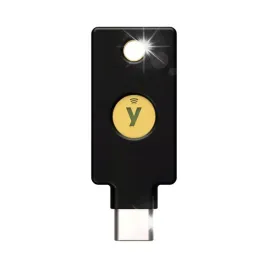 klucz-sprzetowy-yubico-security-key-c-nfc-czarny