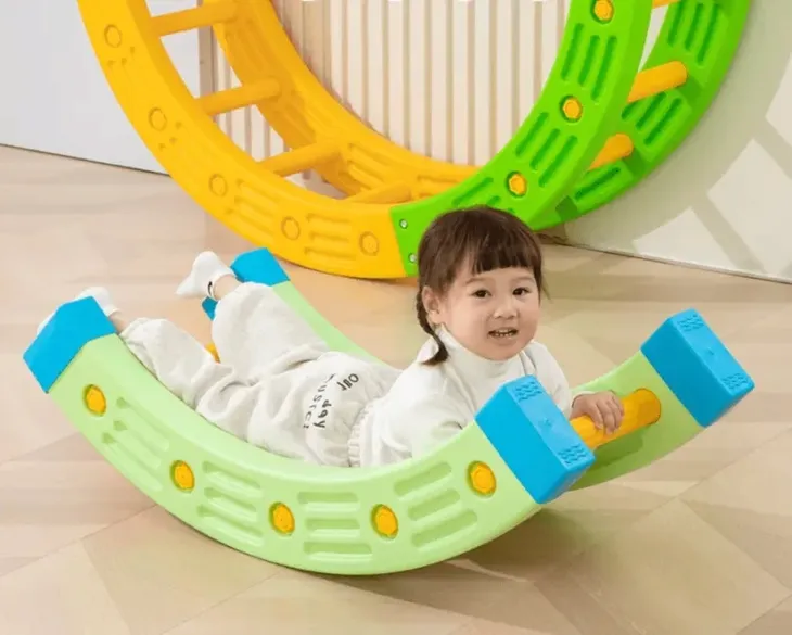 kolo-do-cwiczen-circle-pastelowy-kod-producenta-01-079-00-001-stan-nowy