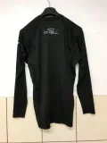 koszulka-oneill-basic-skins-l-s-rash-guard-black-m-wlasciwosci-szybkoschnace
