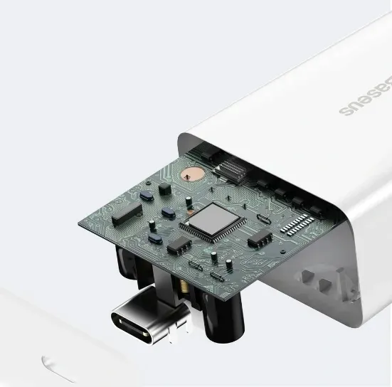 szybka-ladowarka-usb-c-20w-do-iphone-11-12-baseus