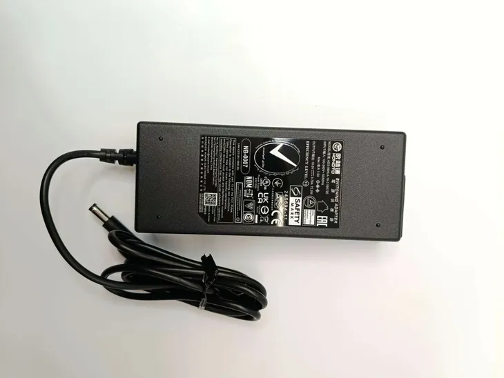 projektor-lcd-xiaomi-l1-czarny-stan-powystawowy