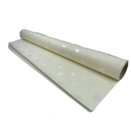 folia-florystyczna-dekoracyjna-kropki-50cm-8m-budyniowa-21