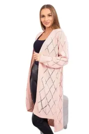 sweter-z-geometrycznym-wzorem-pudrowy-roz