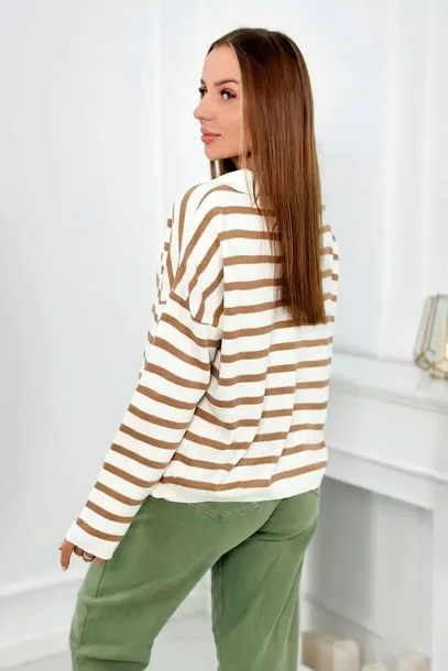 sweter-w-paski-camelowy-plec-produkt-damski