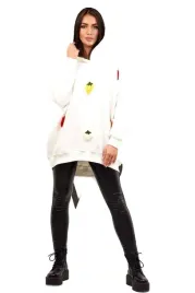 bluza-ocieplana-z-motywem-truskawek-ecru