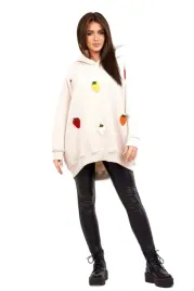 bluza-ocieplana-z-motywem-truskawek-bezowy-melanz